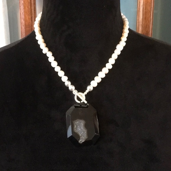 Pendant necklace - Picture 1 of 5